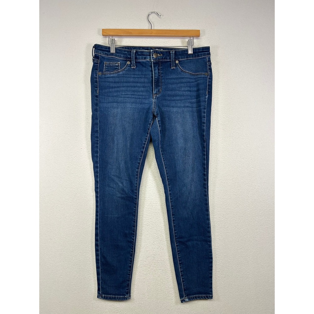 Classic Minimalist Universal Thread Women 10/30R Dark Wash Mid Rise Skinny Jeans